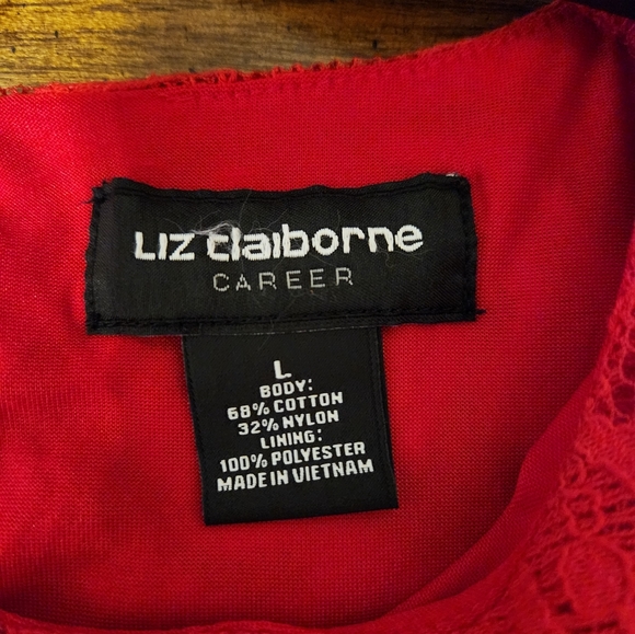 Liz Claiborne, Large Red Lace Top - Picture 2 of 5